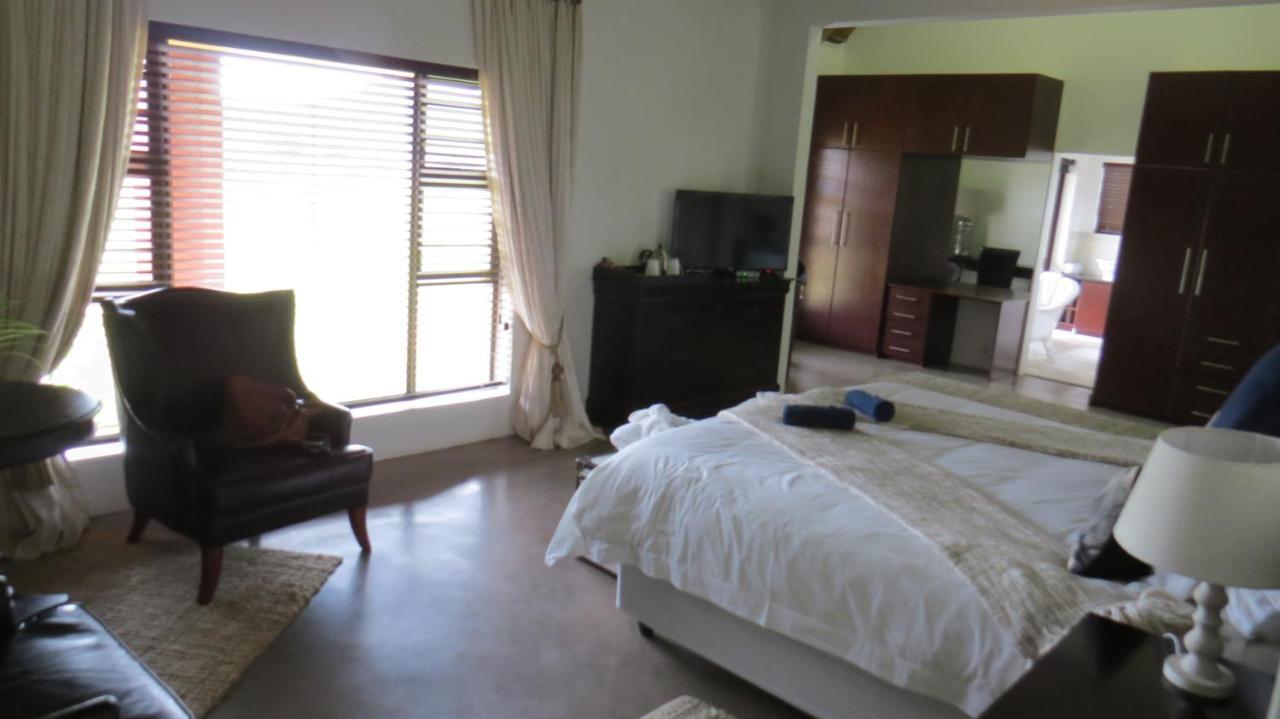 Parkview Safari Lodge コルチェスター エクステリア 写真